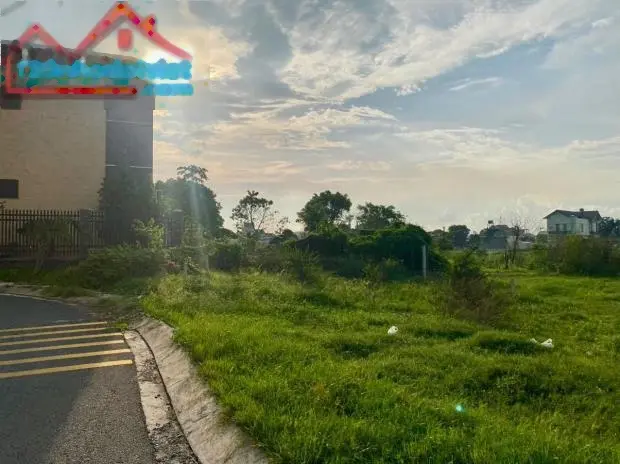 Bán đất đô thị lô góc ở Củ Chi, gần chợ Việt Kiều, 2 mặt tiền: Tỉnh Lộ 8, Nhữ Tiến Hiến.