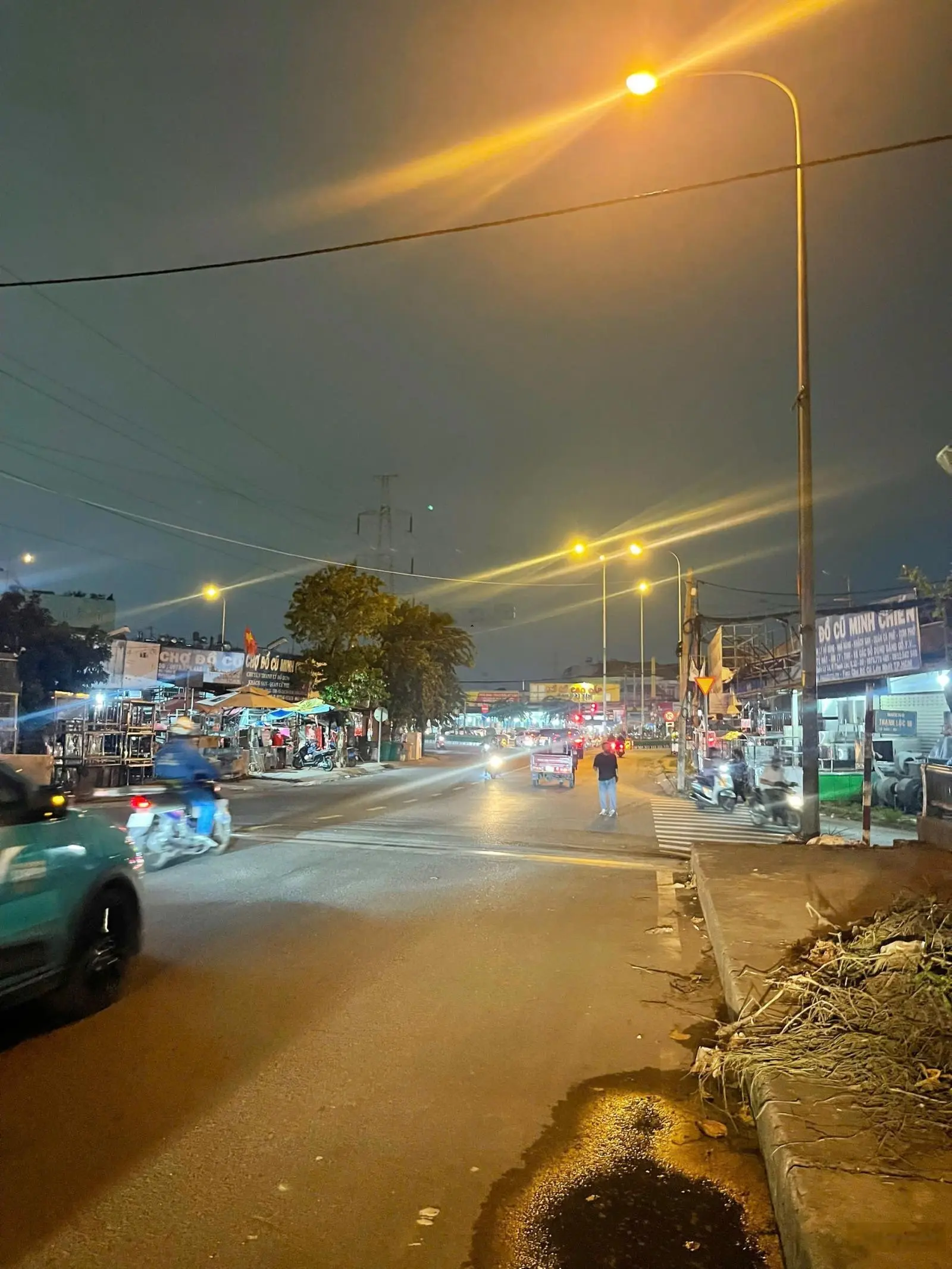 Cần bán nhà cũ Thạnh Lộc, Quận 12, gần Ngã Tư Ga giáp Gò Vấp