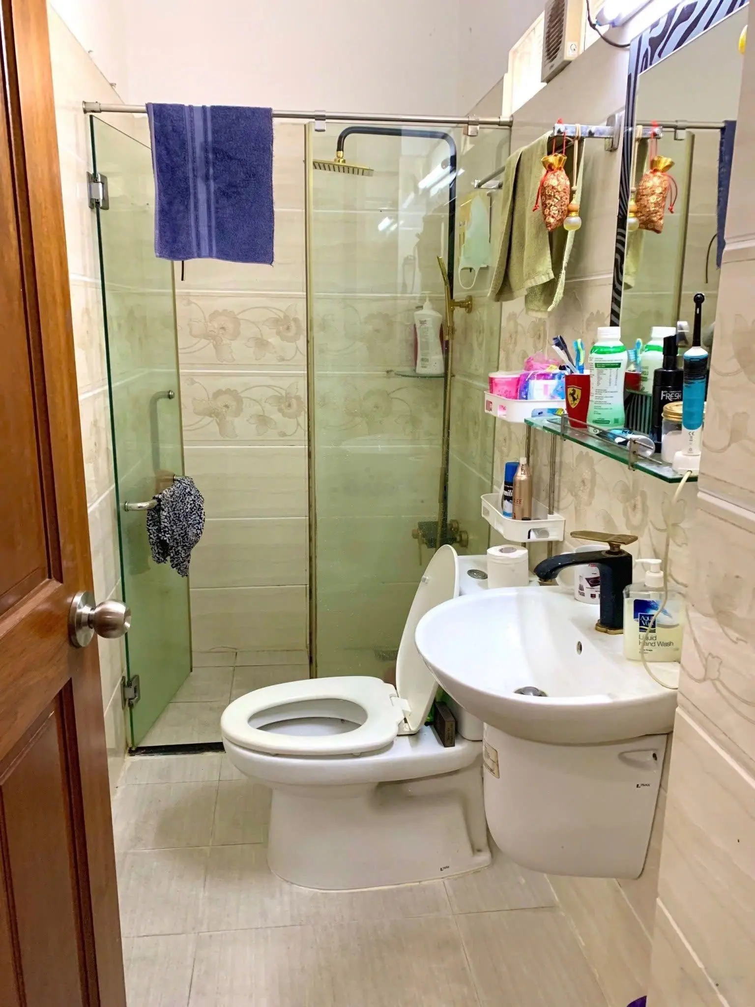5 tầng 5PN 5WC nhà 57m2 Đoàn Như Hải, P12, Q4. Bán 2tỷ450. Ngay ĐH Luật TPHCM. Sổ sẵn, hẻm oto 7m.