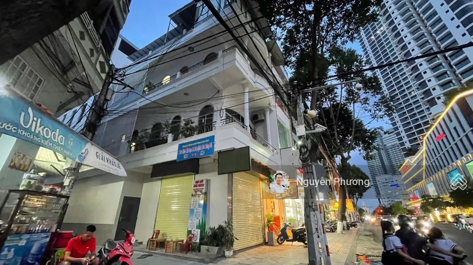 Bán Nhà gần biển 3 Tầng Góc 2 MT đường Lê Thánh Tôn - Quận 1 của Nha Trang đối diện Vincom