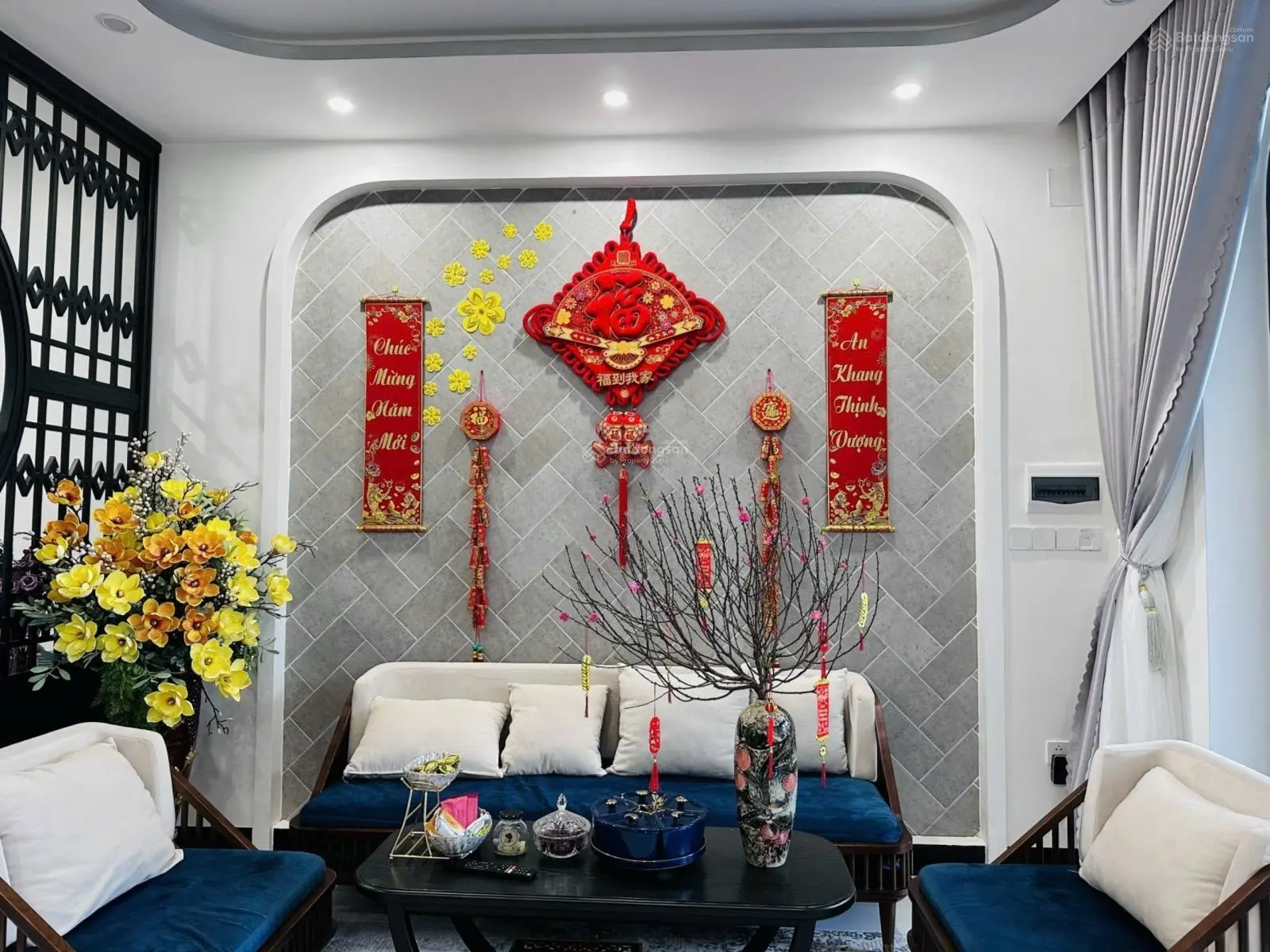 Nhà 3 tầng mặt tiền đường Số 7 Mỹ Gia, Gói 2 TP Nha Trang. Full nội thất đẹp. Giá 5.8 tỷ