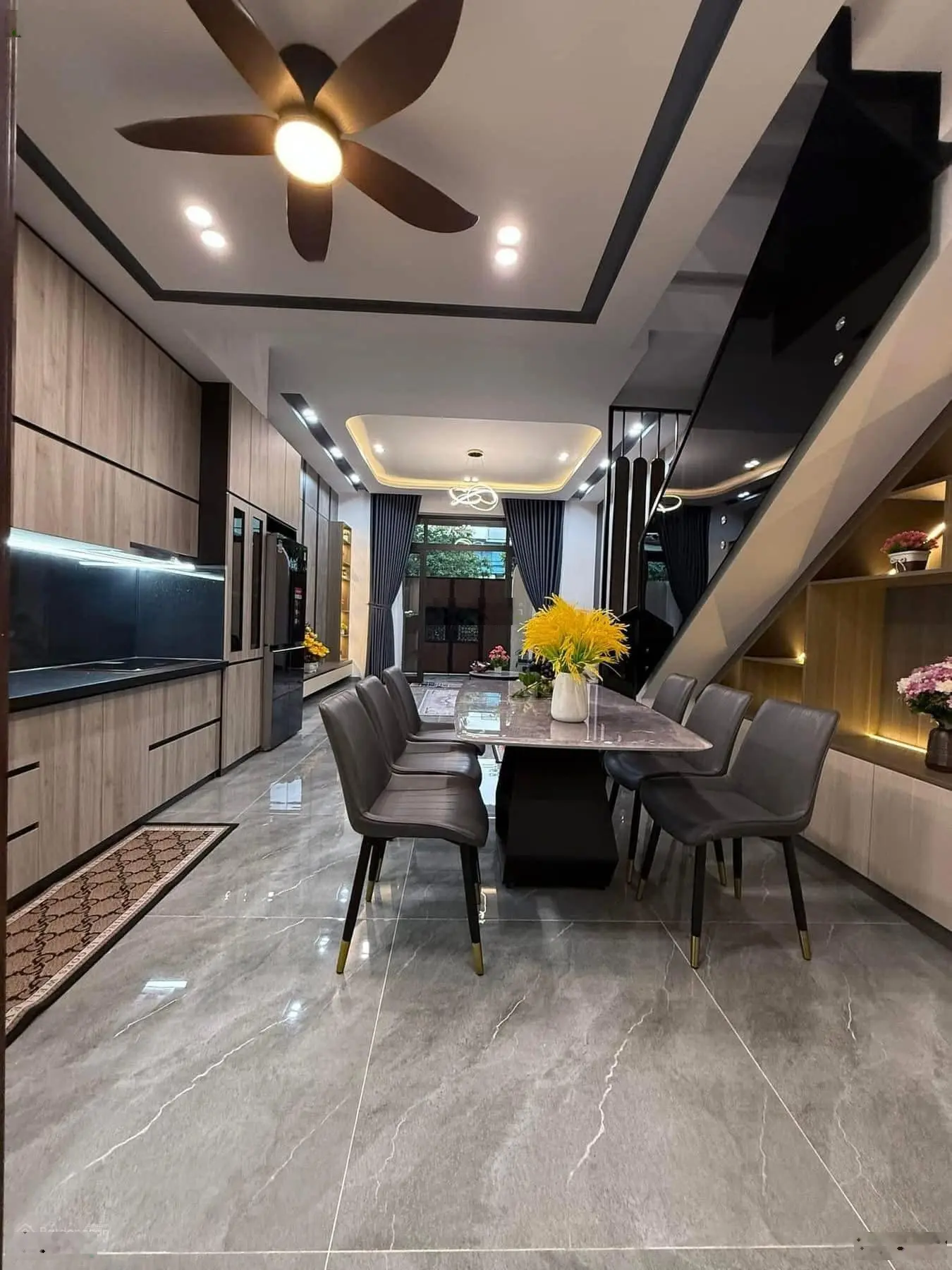 Bán nhà đẹp 3 tầng Hoà Minh 14 - sát đường Kinh Dương Vương - Hoà Minh