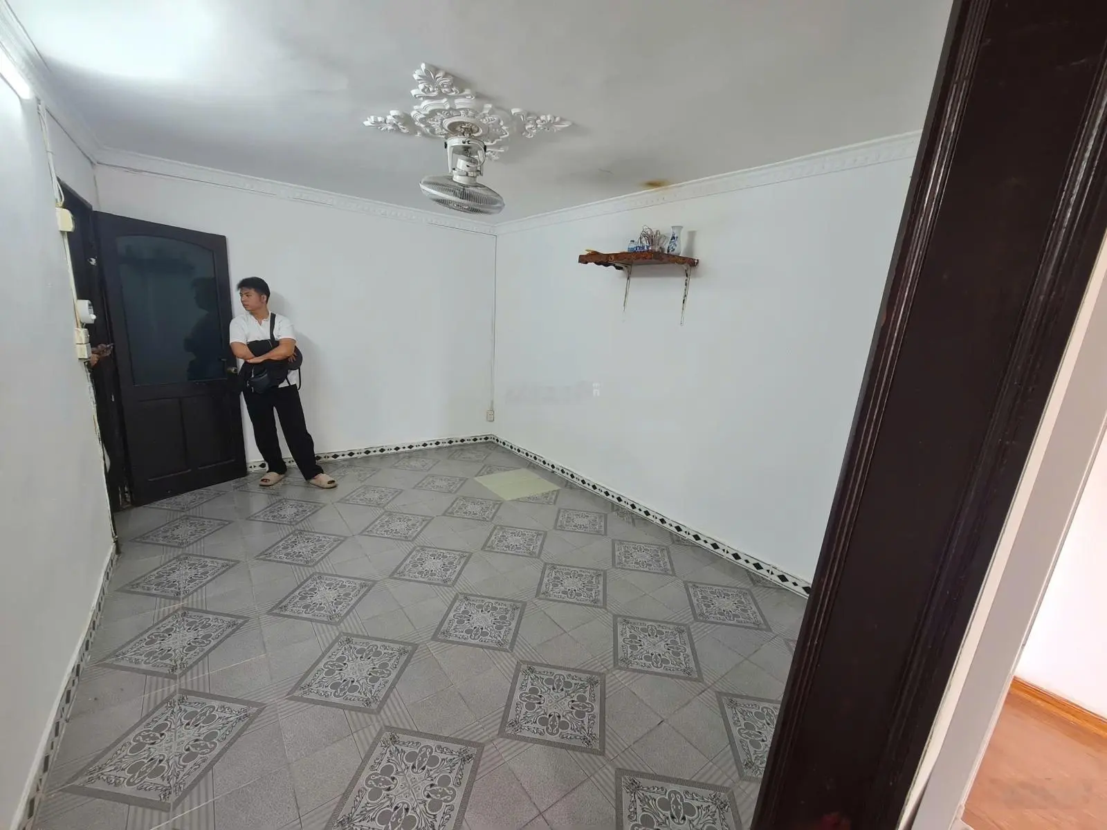 Nhà tập thể thành công - vị trí đẹp chợ thành công - diện tích 60m2 - 2 ngủ - 1 kho - 1wc