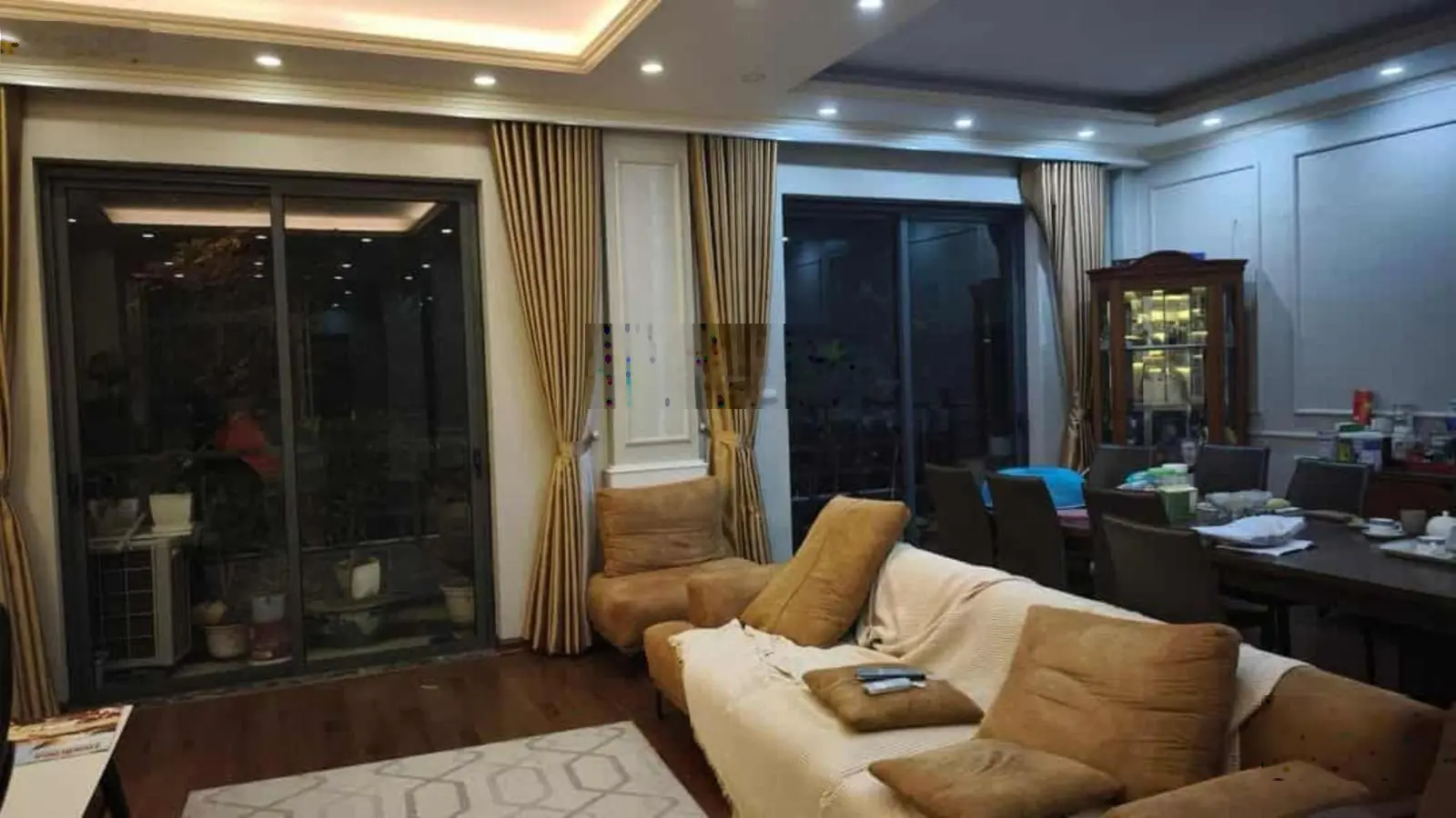 Bán nhà mặt phố ngọc lâm hầm + 5 tầng nổi dòng tiền 70tr/tháng view sông vỉa hè rộng kinh doanh
