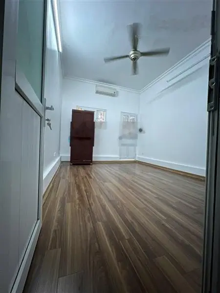 Bán nhà ngõ 71 Tân Ấp, Ba Đình, 25m2, 4 tầng mặt tiền 3,6m. Sổ CC giá chỉ nhỉnh 3 tỷ.