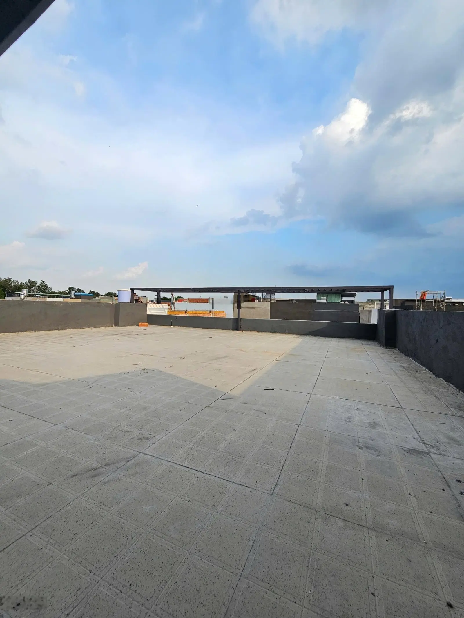 Nhà hoàn công KDC đồng bộ, cách DT743 chỉ 300 m. Đường 12m thông