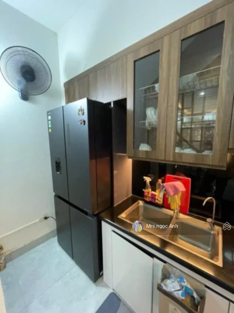 Chính chủ bán gấp nhà 4 tầng DT 33m2, ngõ 211 Bát Khối, nông, gần phố, giá chỉ 5,6 tỷ