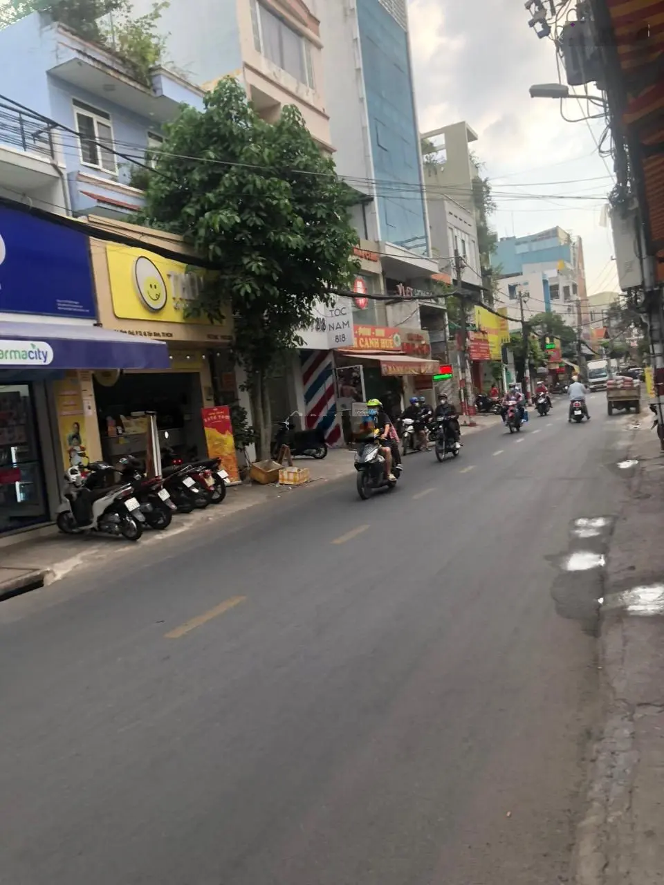 Bán gấp nhà mặt tiền quận Tân Bình, đường A4, K300. DT: 5.9x18, trệt, 3 lầu - 24 tỷ
