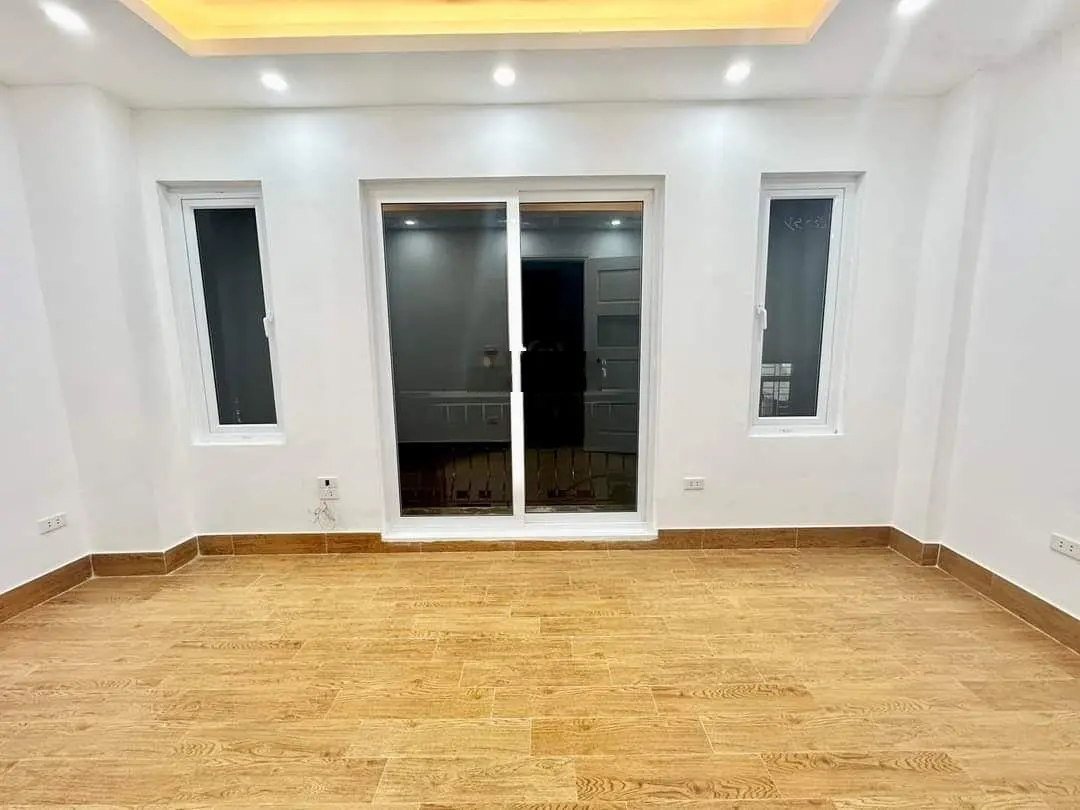 Chính chủ bán nhà khương đình - tx - lô góc - kinh doanh - 30m ra đường ô tô - 40m - 7 tỷ.