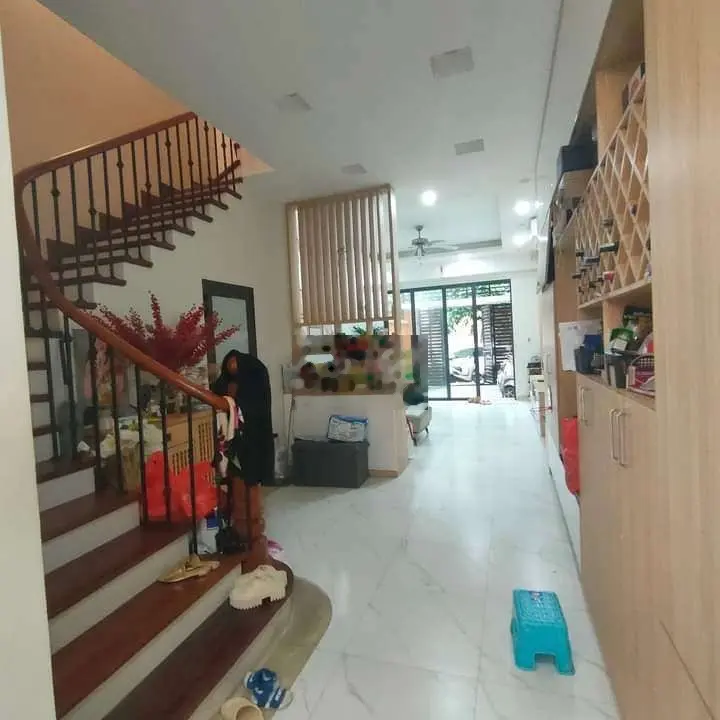 PHÂN LÔ HOÀNG QUỐC VIỆT 80/100M.5T.OTO TRÁNH.VỈA HÈ.KINH DOANH:25 TỶ