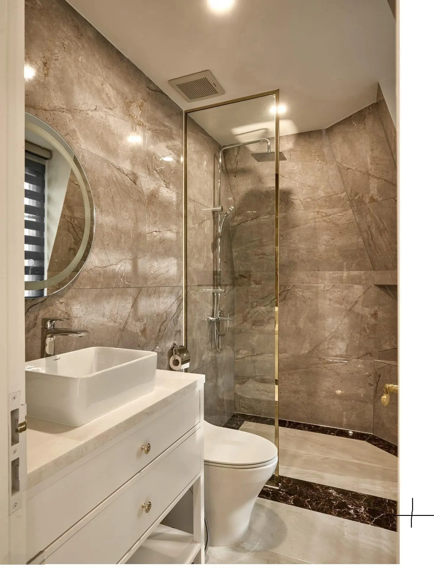 12 tỷ nhà Cầu Diễn - 65m2 - 4 tầng - ngõ thông - oto vào tận nhà - kinh doanh sầm uất - full đồ