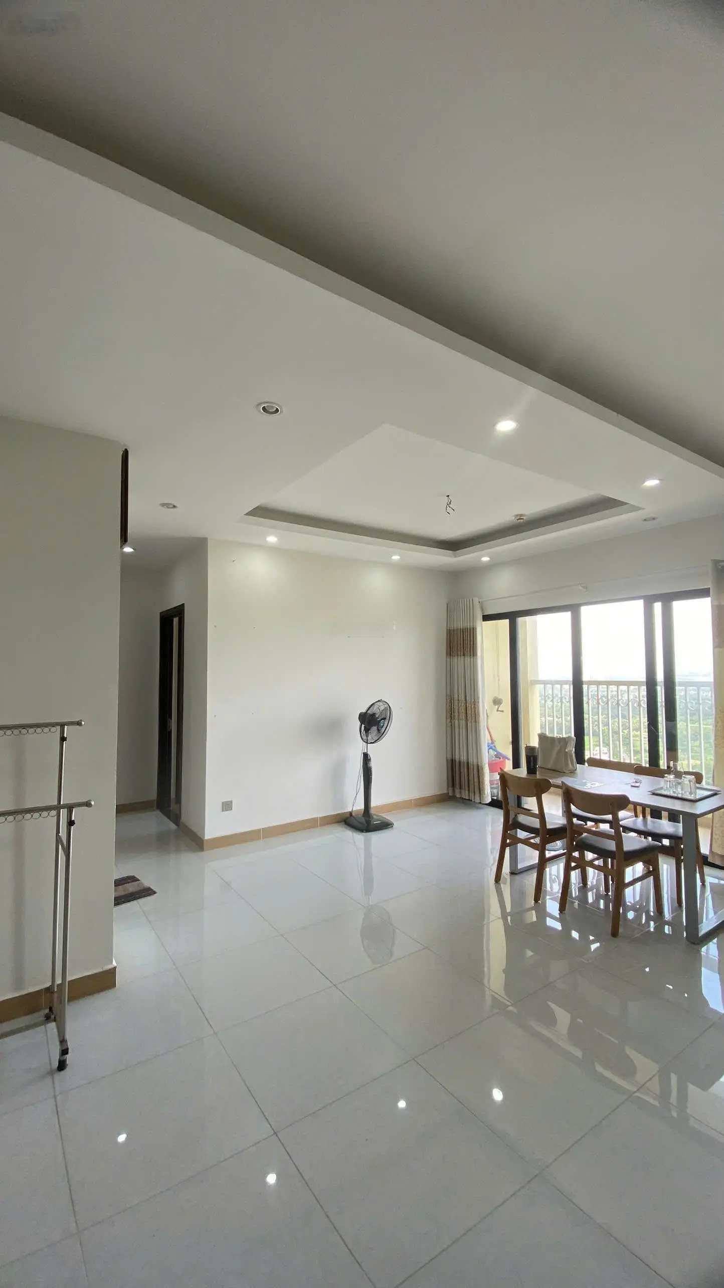 Bán căn hộ 85m2 2PN/2WC NHÀ ĐẸP VIEW ĐẸP giá tốt chỉ 2 tỷ 560 tại Era Town Đức Khải Quận 7