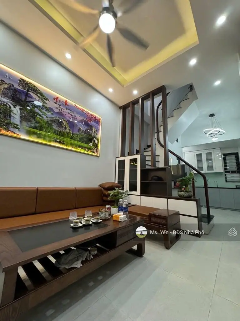 Bán nhà Văn Quán, 4T x 32m2, ô tô đỗ cửa, giá 7,15 tỷ
