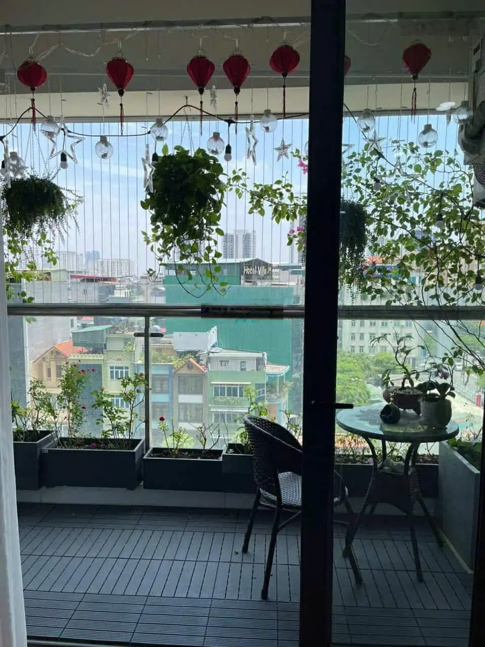Em cần bán căn hộ 65m2 Toà A10 Nam Trung Yên- Tầng thấp- Giá 5,1ty- View nội khu- Lh 0988 917 ***