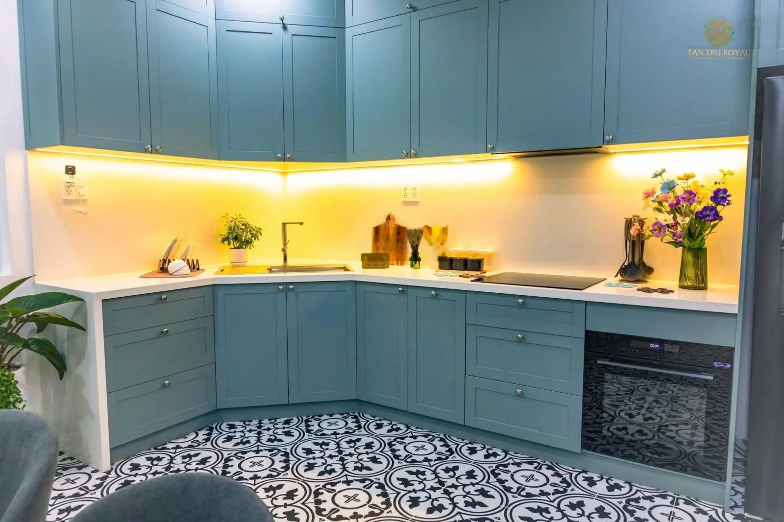 Shophouse TT Tân Trụ, 70m2 giá chỉ 2,6 tỷ, TT 20% nhận nhà, ngân hàng vay 70%, cam kết mua lãi 12%