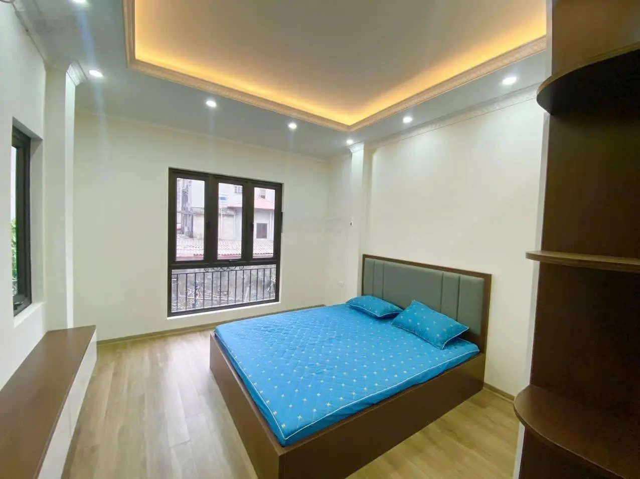 Siêu phẩm, hàng cực hiếm. Lô góc 43m2, nhà 5 tầng, view thoáng sáng, đường rộng. Giá cực tốt