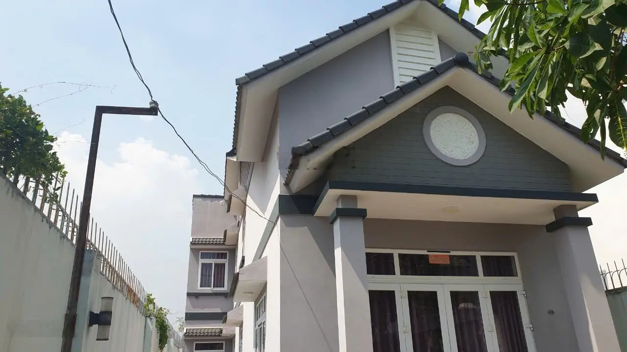 Nhà Mặt Tiền Nhựa gần Lái Thiêu DT 325m2 giá 9ty