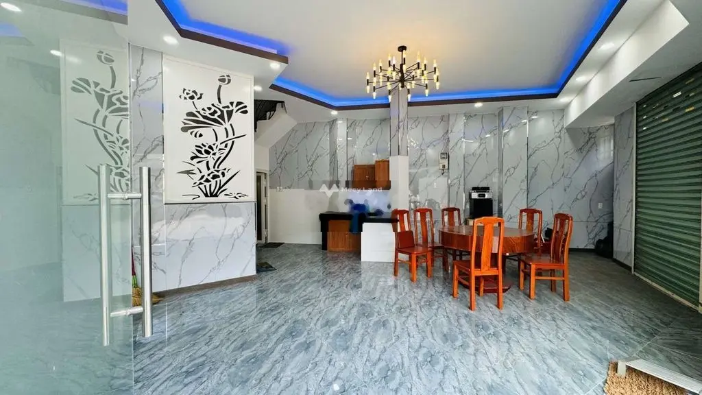MẶT TIỀN KINH DOANH, BÌNH THẠNH, 4 TẦNG MỚI XÂY KIÊN CỐ, VỊ TRÍ ĐÔNG