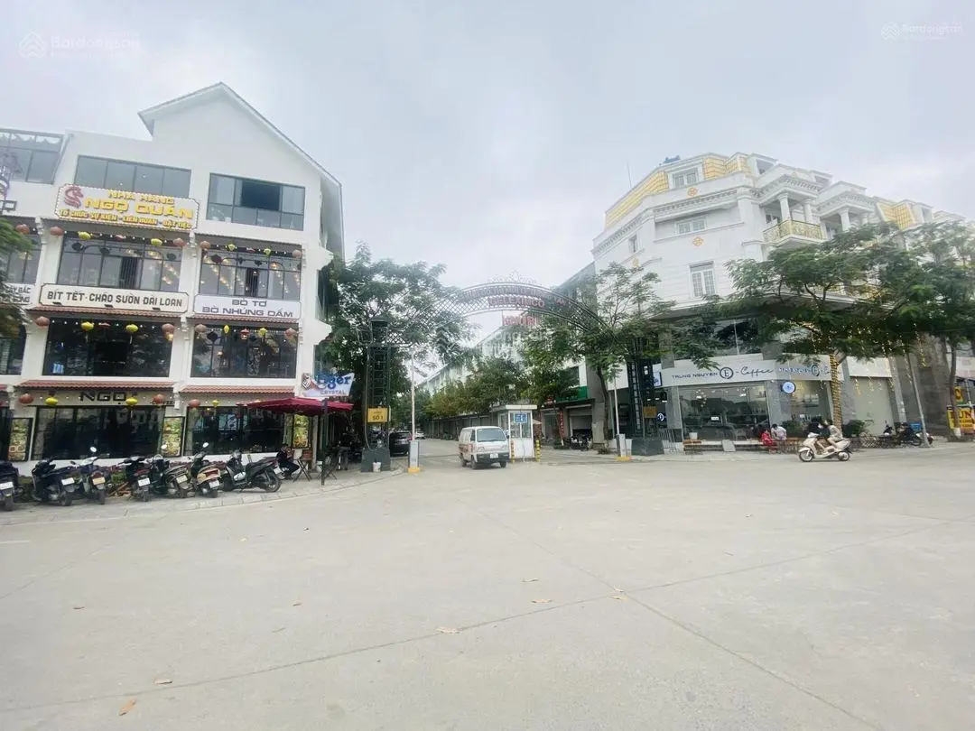 Tốp 12 căn dự án Geleximco giá tốt nhất thị trường (120m2 giá 15 tỷ cả đất cả nhà)