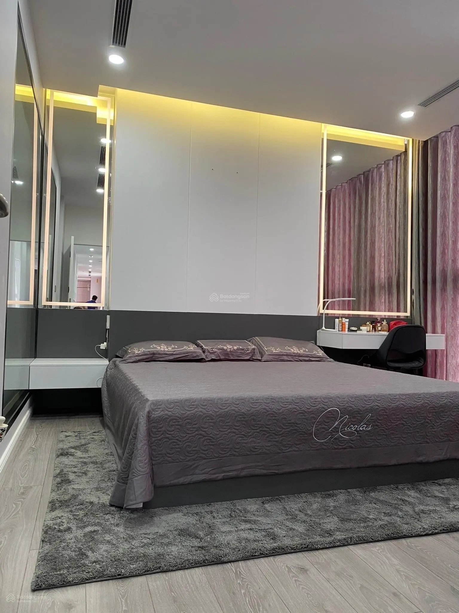 Bán Penhouse 178m2 hướng Đông Nam, Vinhomes Skylake Phạm Hùng, Mỹ Đình 1, Nam Từ Liêm.LH 0983 786 ***