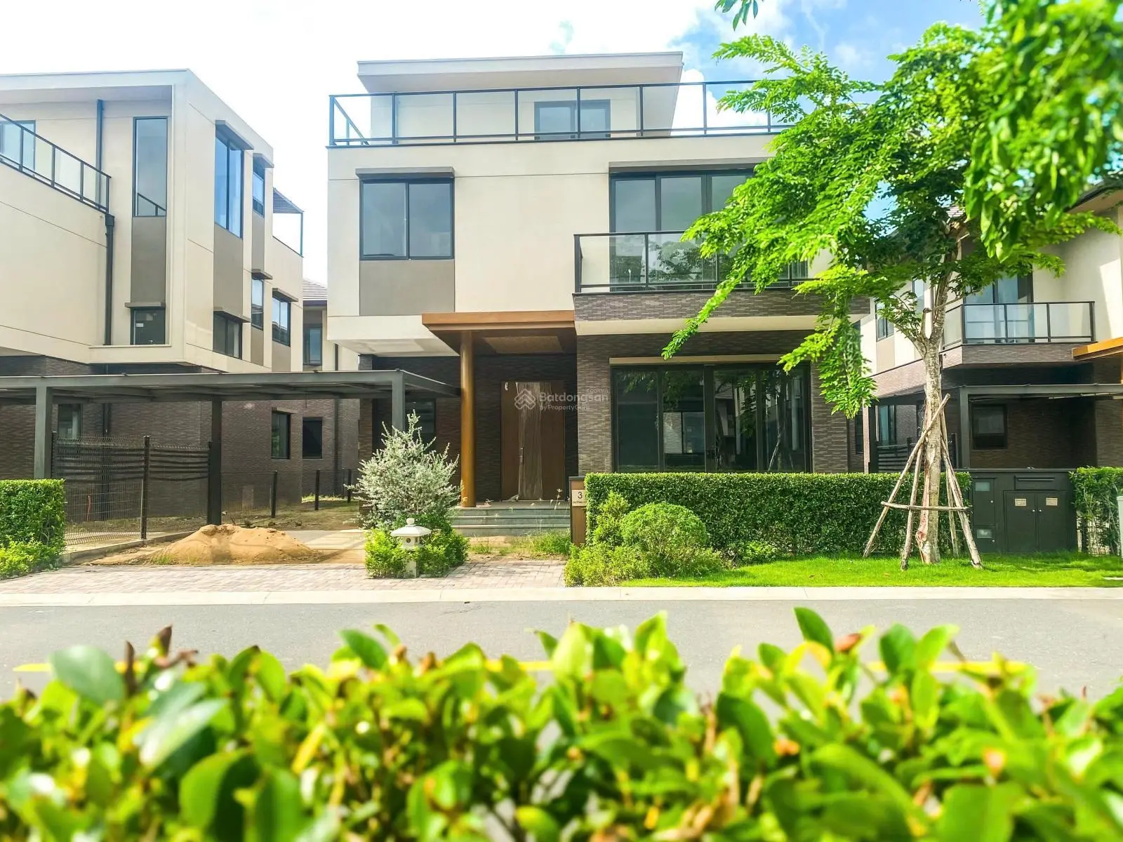 Biệt thự 3 tầng 300m2 giá chỉ 11,397tỷ (đã VAT) KĐT Waterpoint Nam Long: 0906 499 ***