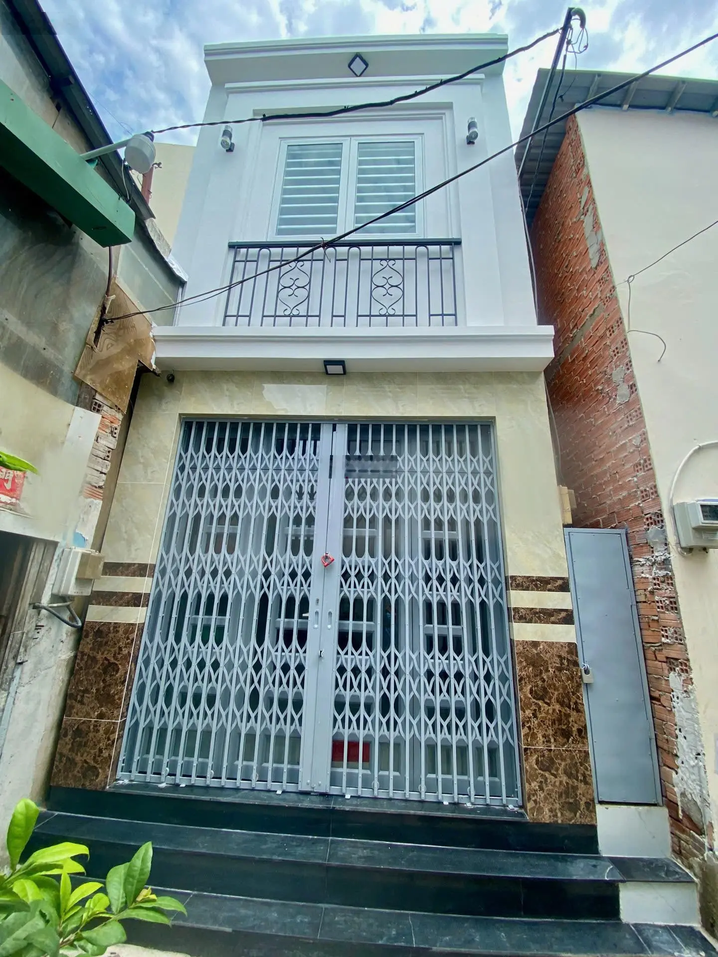 Nhà đường Lò Gốm 55,4m2, 2 phòng ngủ