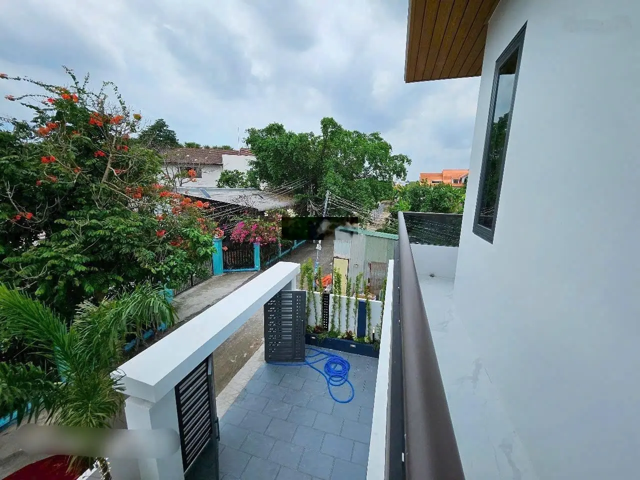 Căn Gốc 1 Trệt 1 Lầu Với Tổng Diện Tích 141m2 (8x18) Thổ Cư-Sổ Hồng Có Nội Thất Bên Trong