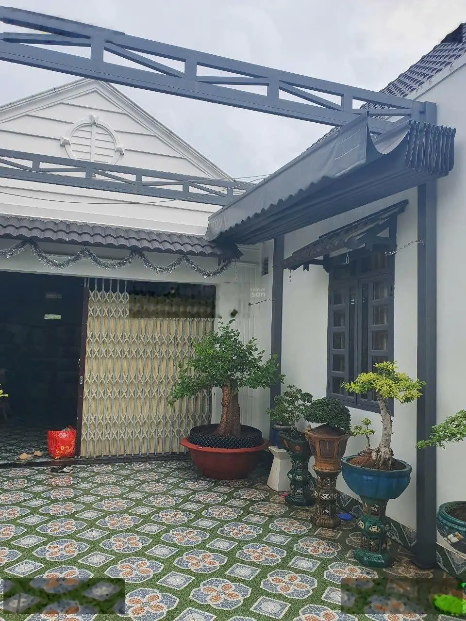 Bán nhà mái thái An Thạnh, gần chợ Búng Gội, giá 4,4 tỷ cho căn nhà 324 m2
