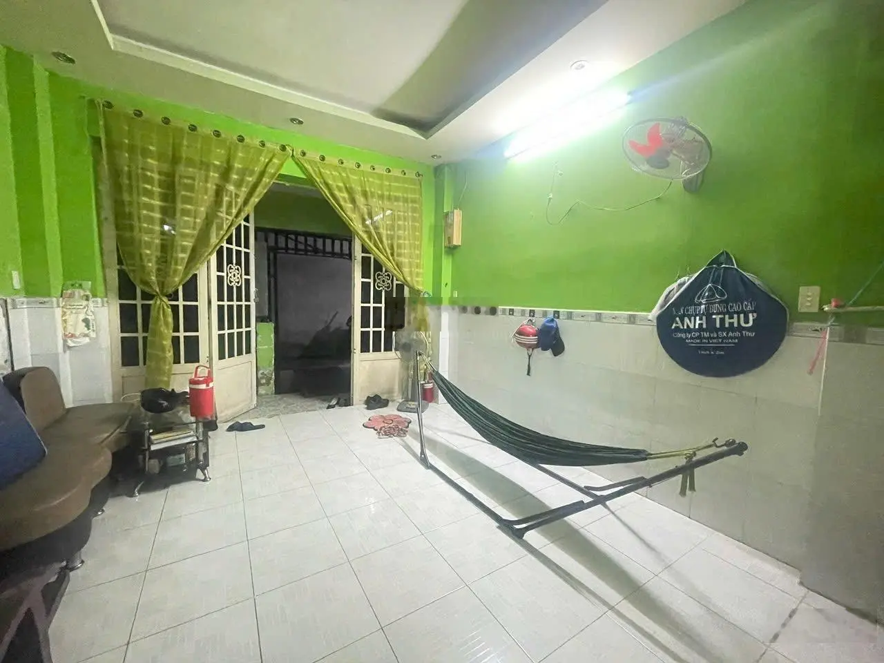 Nhà 1 lầu ngay chợ Quốc Lộ 13 cũ hẻm 1/ ba gác sổ hồng dân cư kín