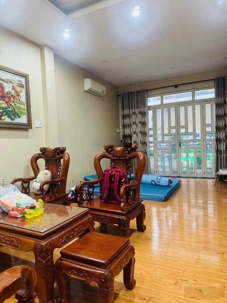 Mặt tiền Ba Vân, 4 tầng, khu kinh doanh sầm uất, siêu HOT, nhà mới, vào ở ngay