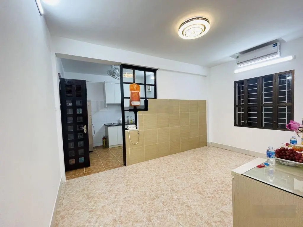 Bán căn TT Phạm Ngọc Thạch - Đống Đa - nội thất cơ bản - ở sướng - DT 45m2 giá 2.98tỷ