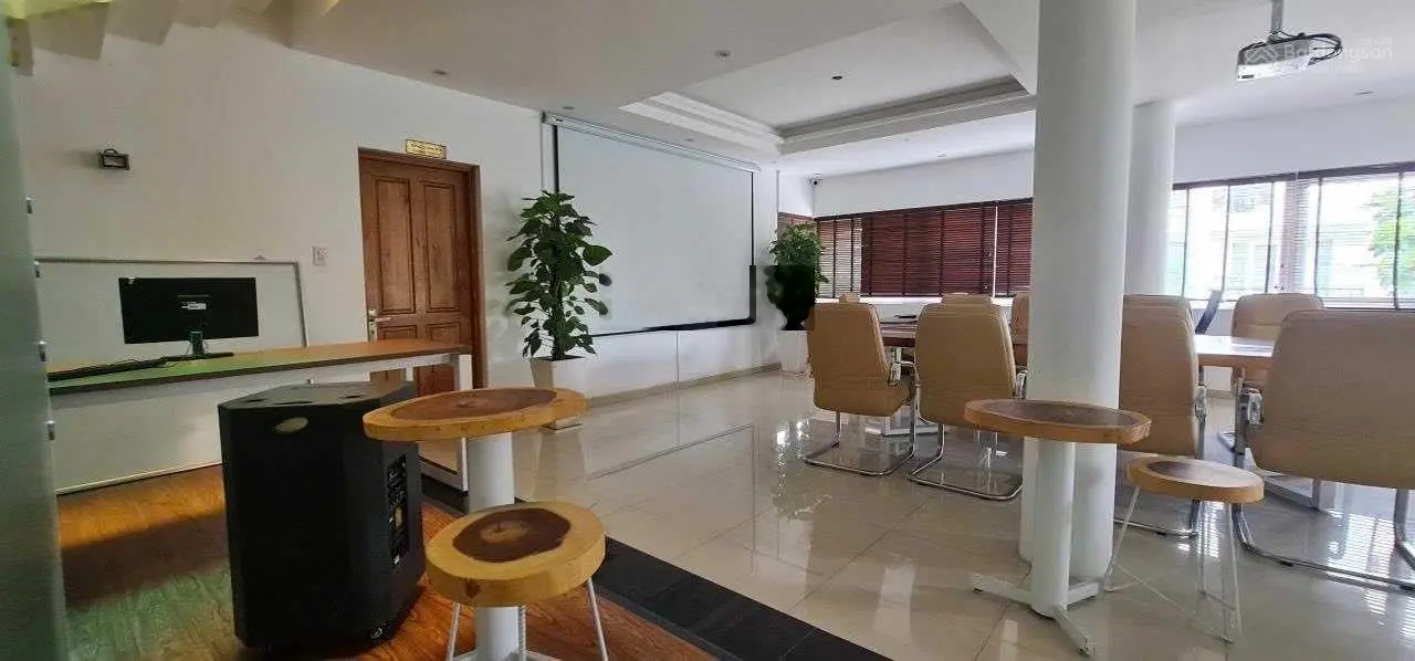 Giảm 10 TỶ bán gấp toà VP góc 2 MT Cao Đức Lân | Trực diện công viên | ngang 20m Hầm 4 tầng | 43 tỷ