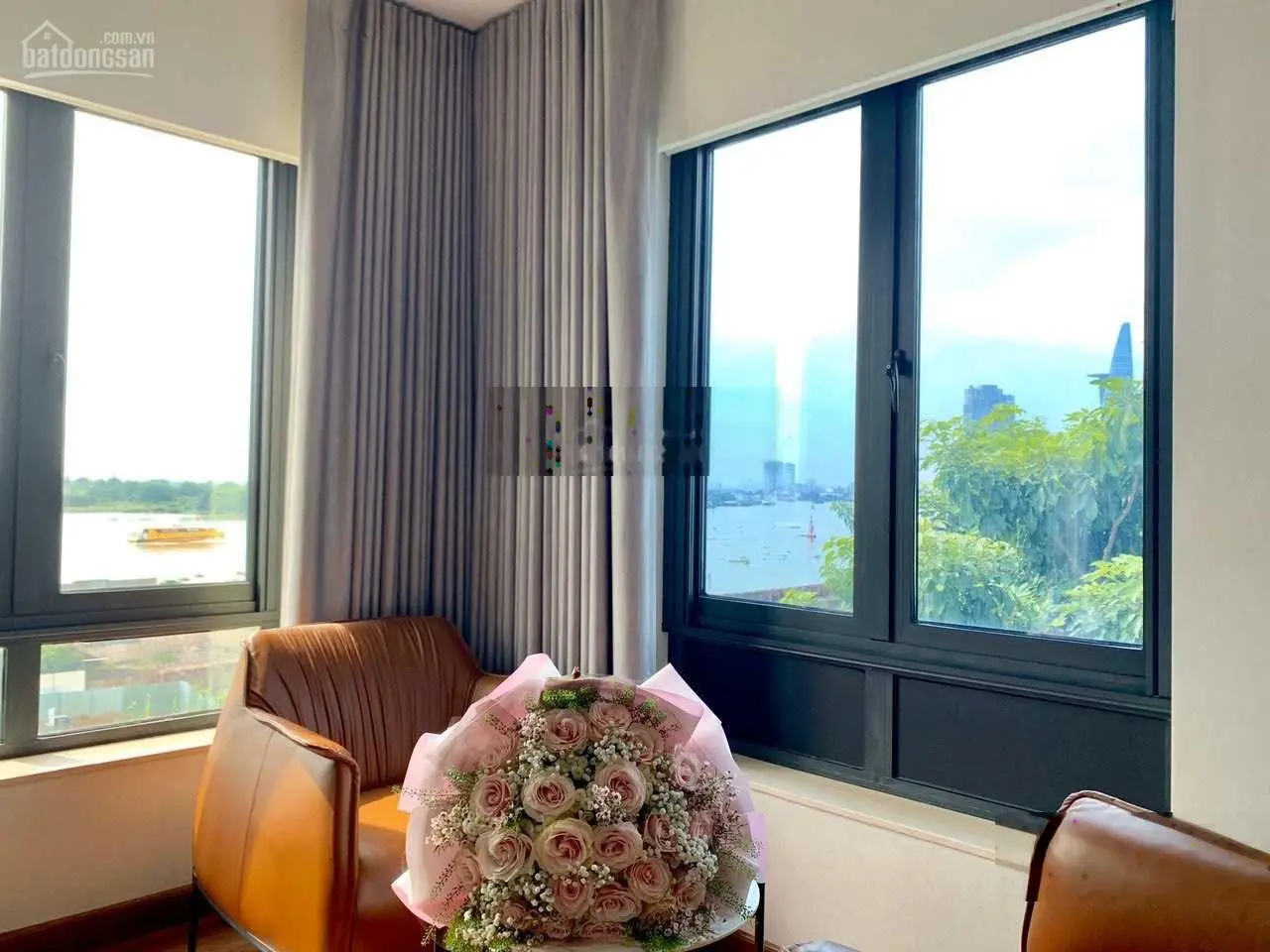 Chính chủ gởi bán biệt thự Vinhomes Tân Cảng, view trực diện sông