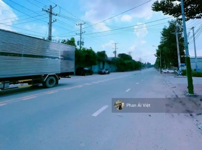 Kẹt tiền cần bán gấp, Đ.Lê Hồng Phong,Sóc Trăng,gần chợ Mỹ Xuyên,100m2/500tr,Sổ hồng riêng,full thổ