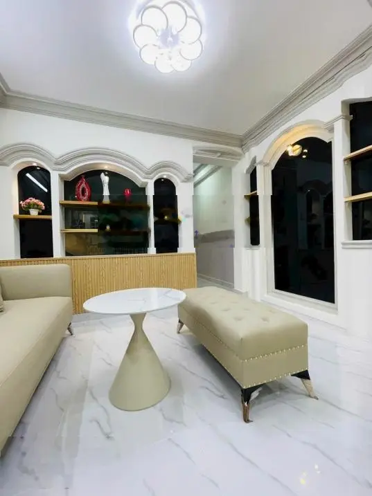Chính chủ kẹt tiền bán gấp căn nhà cạnh Phú Mỹ Hưng gần 80m2 5 tầng 3 tỷ nhỉnh cho thuê tr/tháng