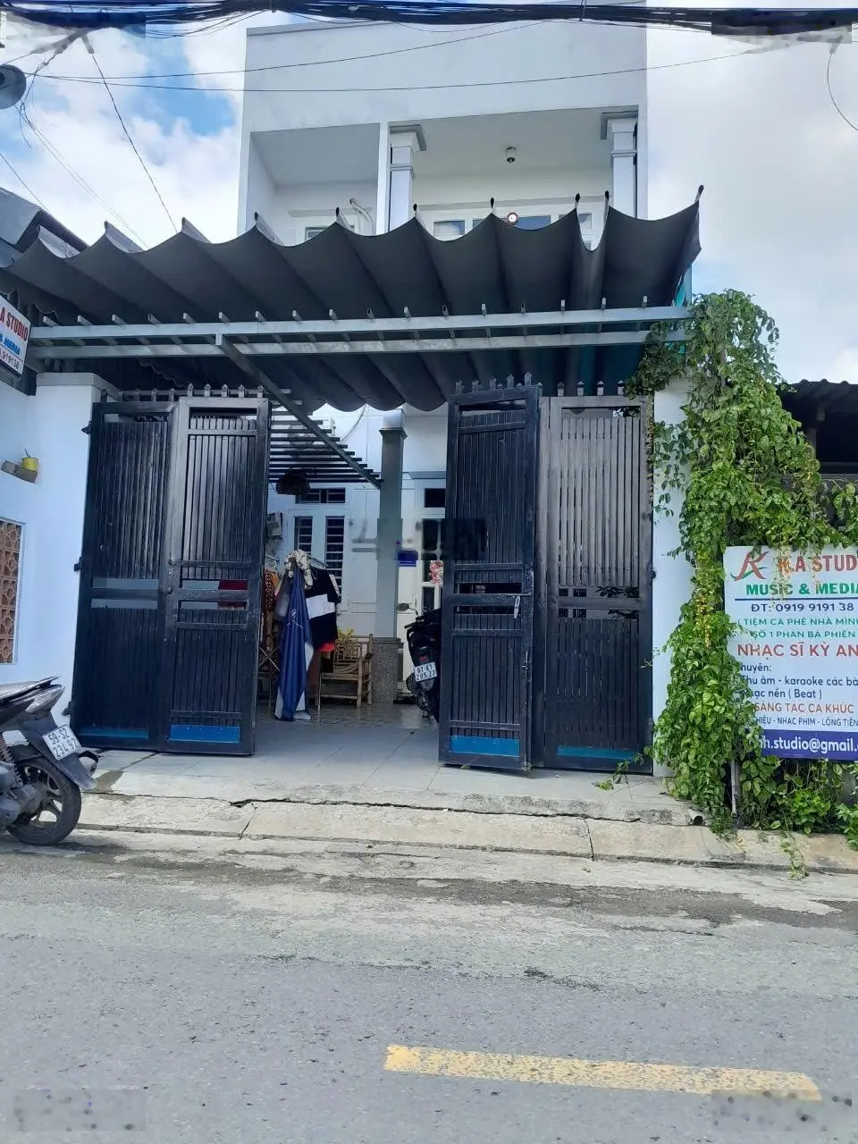 Mặt tiền đường nhựa Xã Xuân Thới Sơn,Bán nhà 2 tầng,DT: 5 x 19 (nở hậu: 5,72m - CN: 102,8m2)