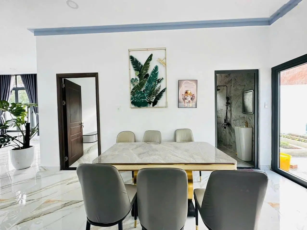 Chính chủ cần bán gấp căn nhà đẹp mới đầy đủ nội thất MT Quốc Lộ 20, Di Linh, Lâm Đồng