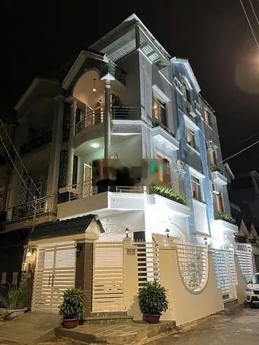 CHDV đường nhựa 10 m, dân trí cao toàn nhà cao tầng. Thuê khoán 30 tr.