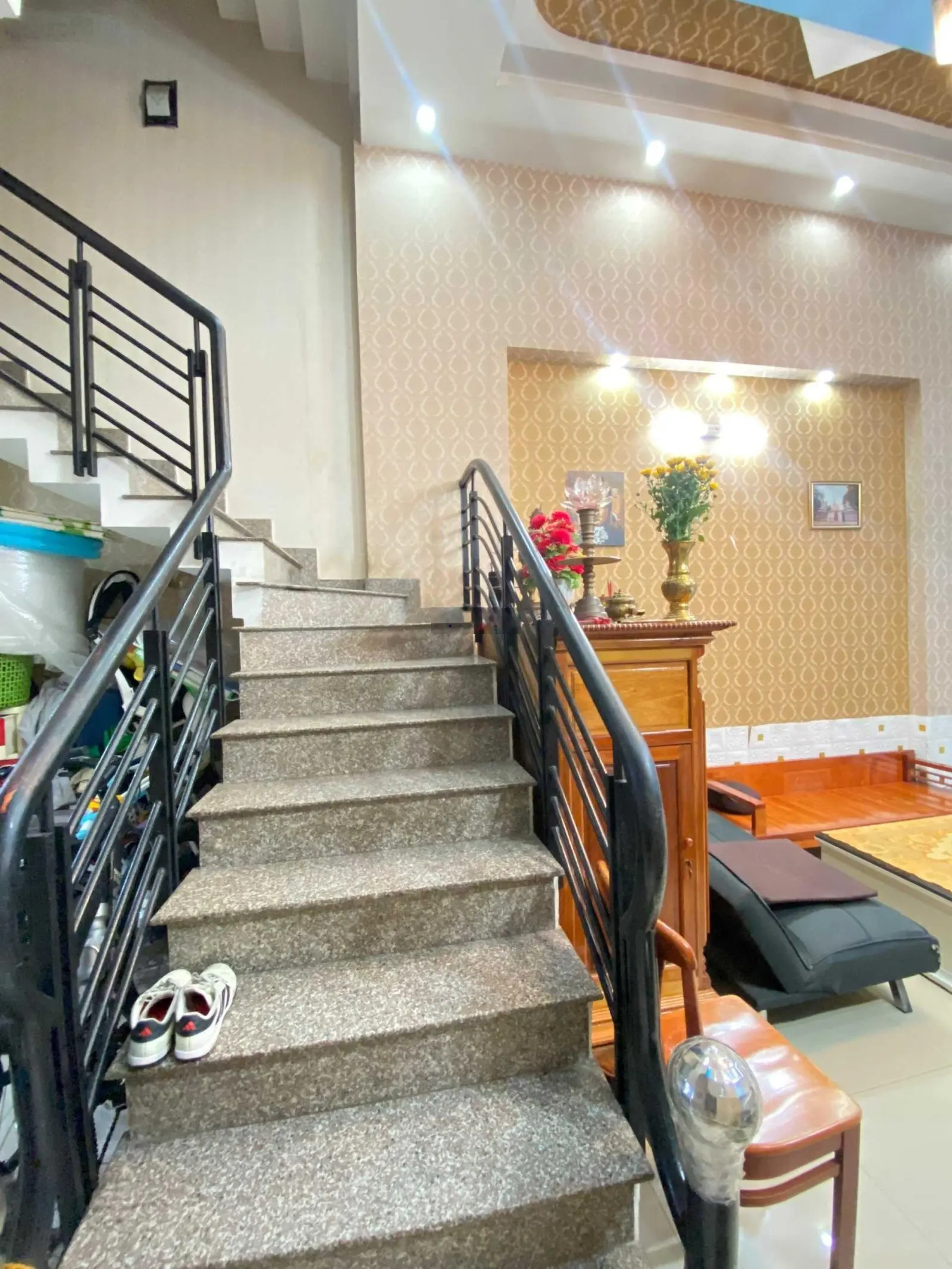 Chính chủ cần bán nhà hẻm xe hơi Bờ Bao Tân Thắng