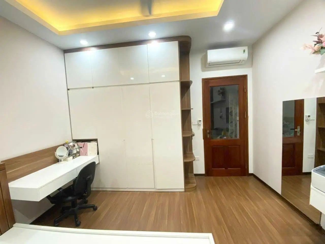 Nhỉnh 12 tỷ có ngay ngôi nhà xinh xắn này tại Geleximco