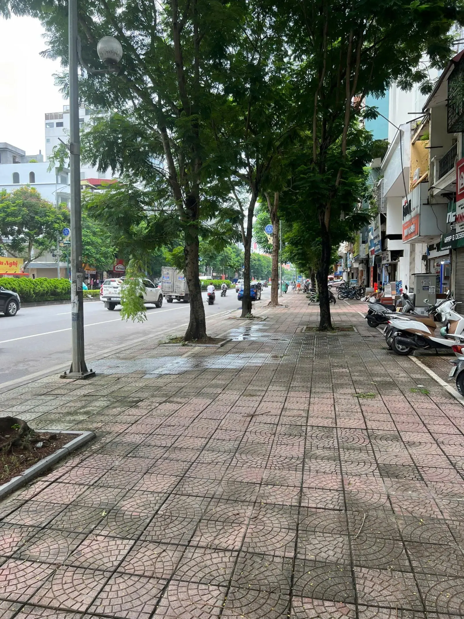 Bán nhà mặt phố Nguyễn Văn Cừ 382m2, mặt tiền rộng, sổ đỏ đẹp, 88 tỷ
