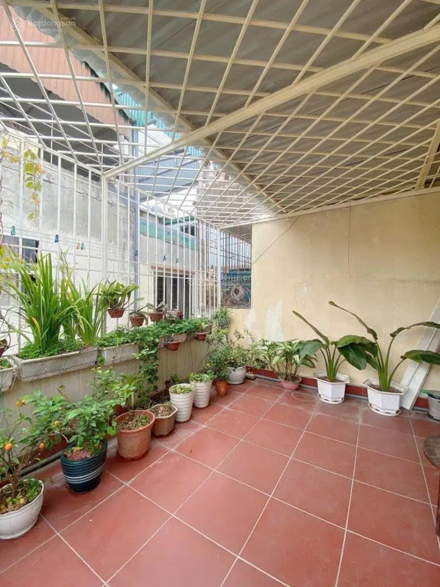 Nhà phố Phan Đình Giót - 68m2 - ô tô đỗ - lô góc 3 thoáng - mặt tiền bề thế - kinh doanh - 280tr/m2
