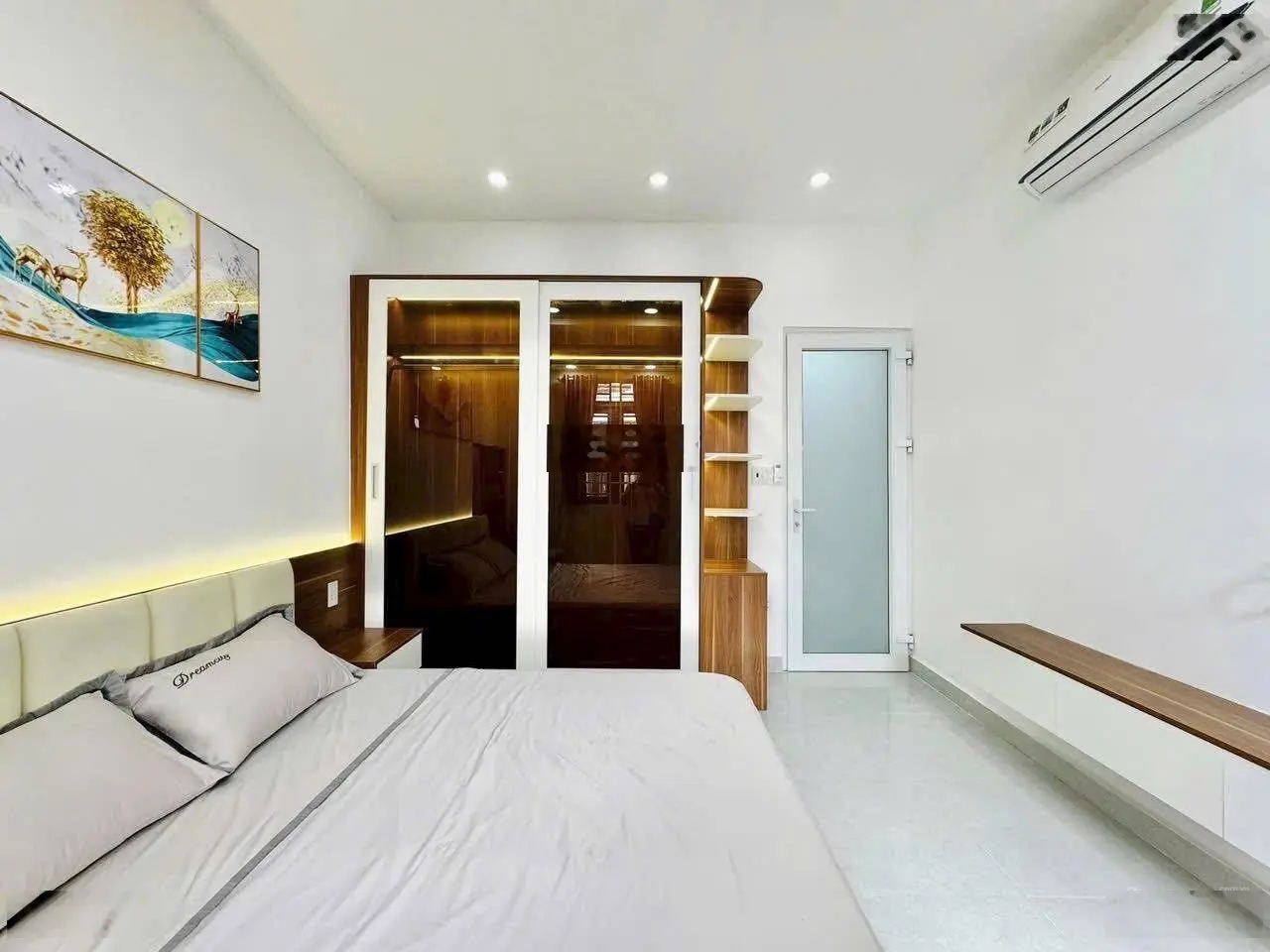 Bán nhanh ngà Phan Tôn - Tân Định - Q1. Giá 4Tỷ020/68,2m2 cho thuê 21triệu thông Đinh Tiên Hoàng