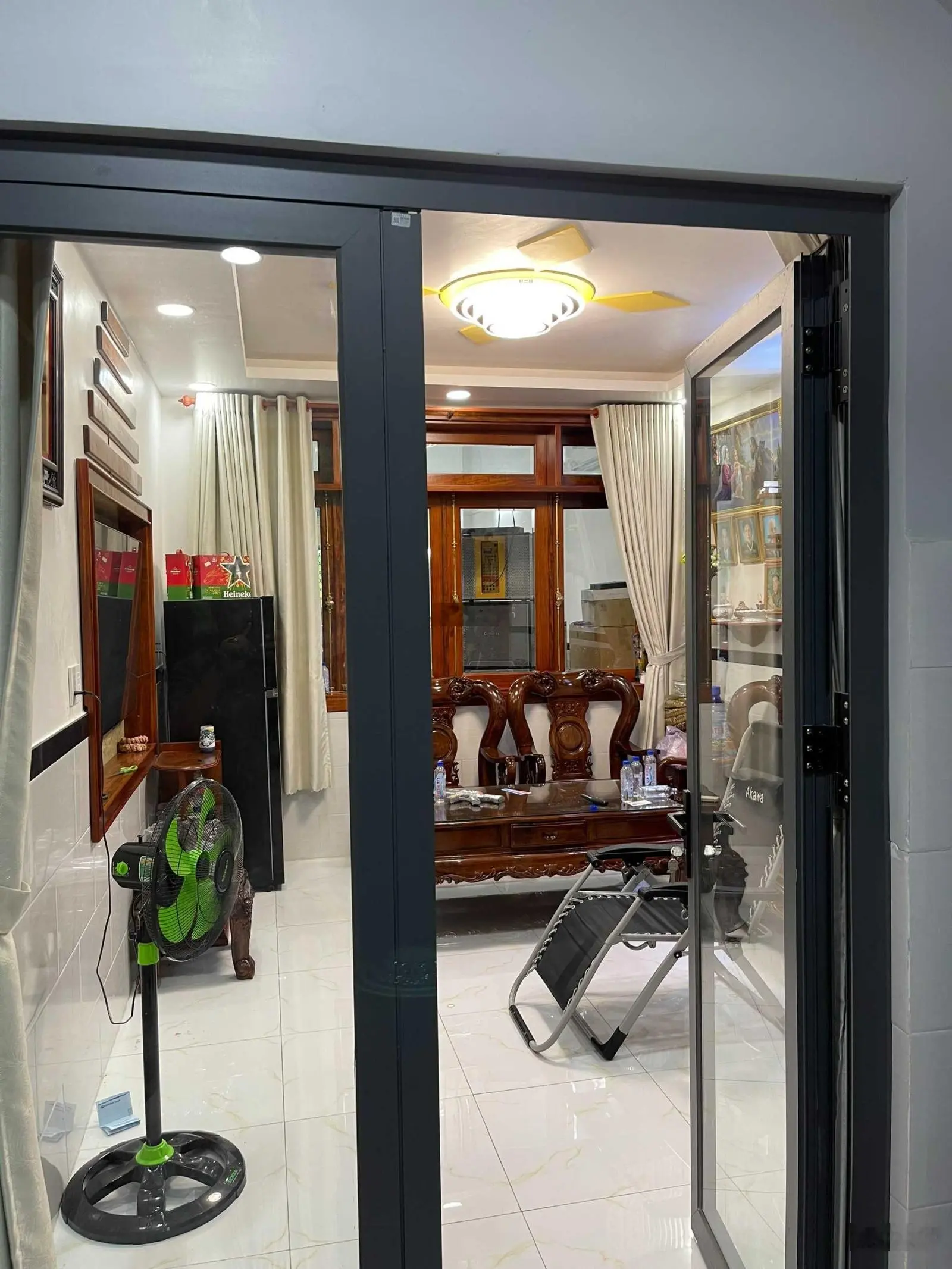 Bán nhà mặt tiền 42 đã hoàn công 6.05x50, phun thổ, 1 trệt, 2 lầu, 7.6 tỷ khu VIP Việt Kiều