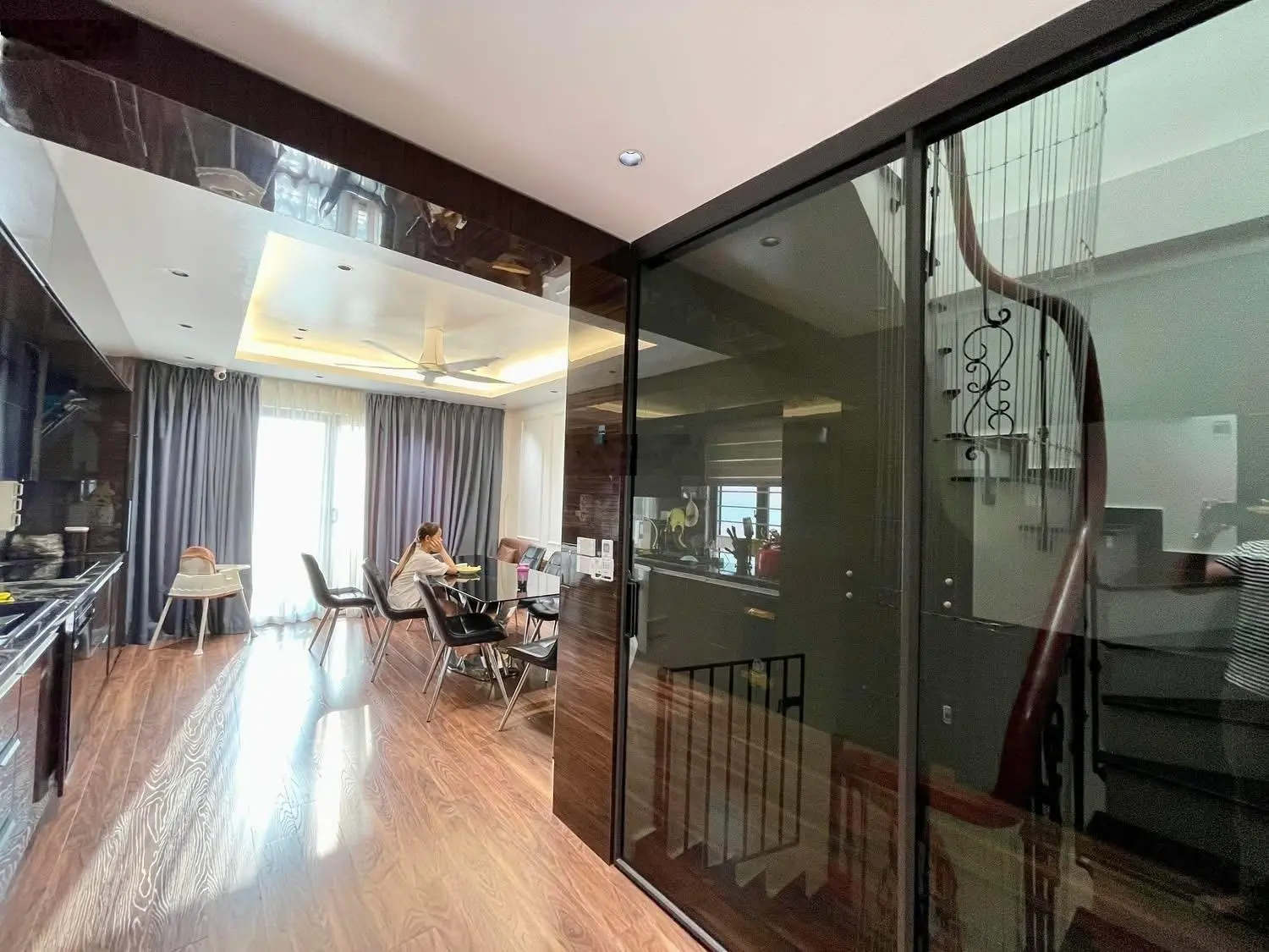 Siêu phẩm lô góc 23,5 tỷ 7 tầng thang máy nhập khẩu gara ô tô kinh doanh đỉnh cao nội thất tiền tỷ