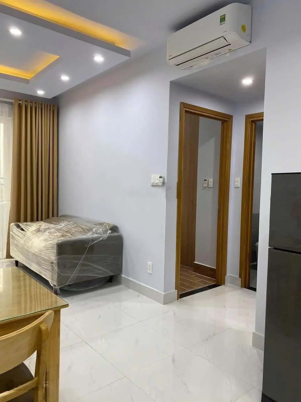 Bán gấp Emerald 2PN - 1WC (63,8m2) full nội thất, tầng cao lộng gió