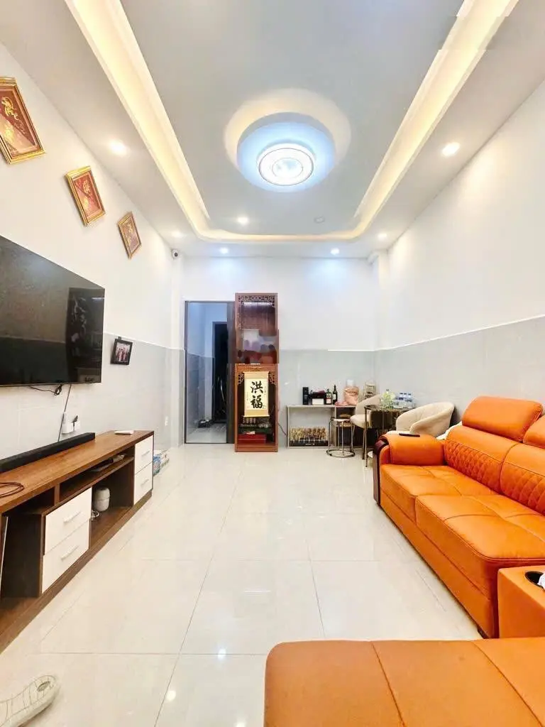 Bán nhà riêng đẹp 6,89 tỷ, 44m2 tại Lê Văn Sỹ, p 13, Q3, HCM nhiều tiện ích