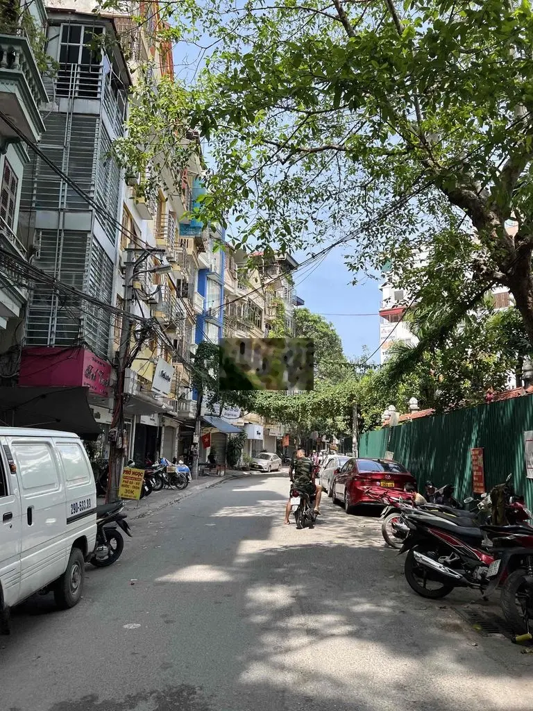 Nhà vip 8 tầng! Trần Hữu Tước-kinh doanh-thang máy-nhà mới nội thất đỉ