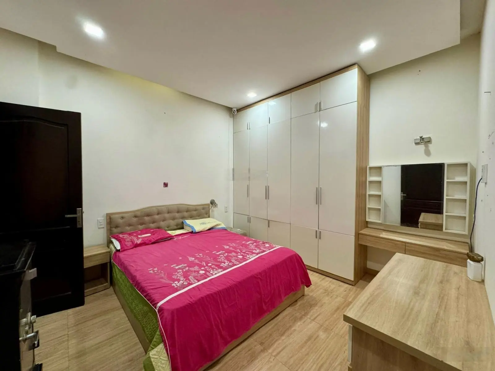 Bán nhà 2 tầng hẻm Dã Tượng 2 mặt tiền - Đối diện công viên - Khu quân đội, rất gần biển