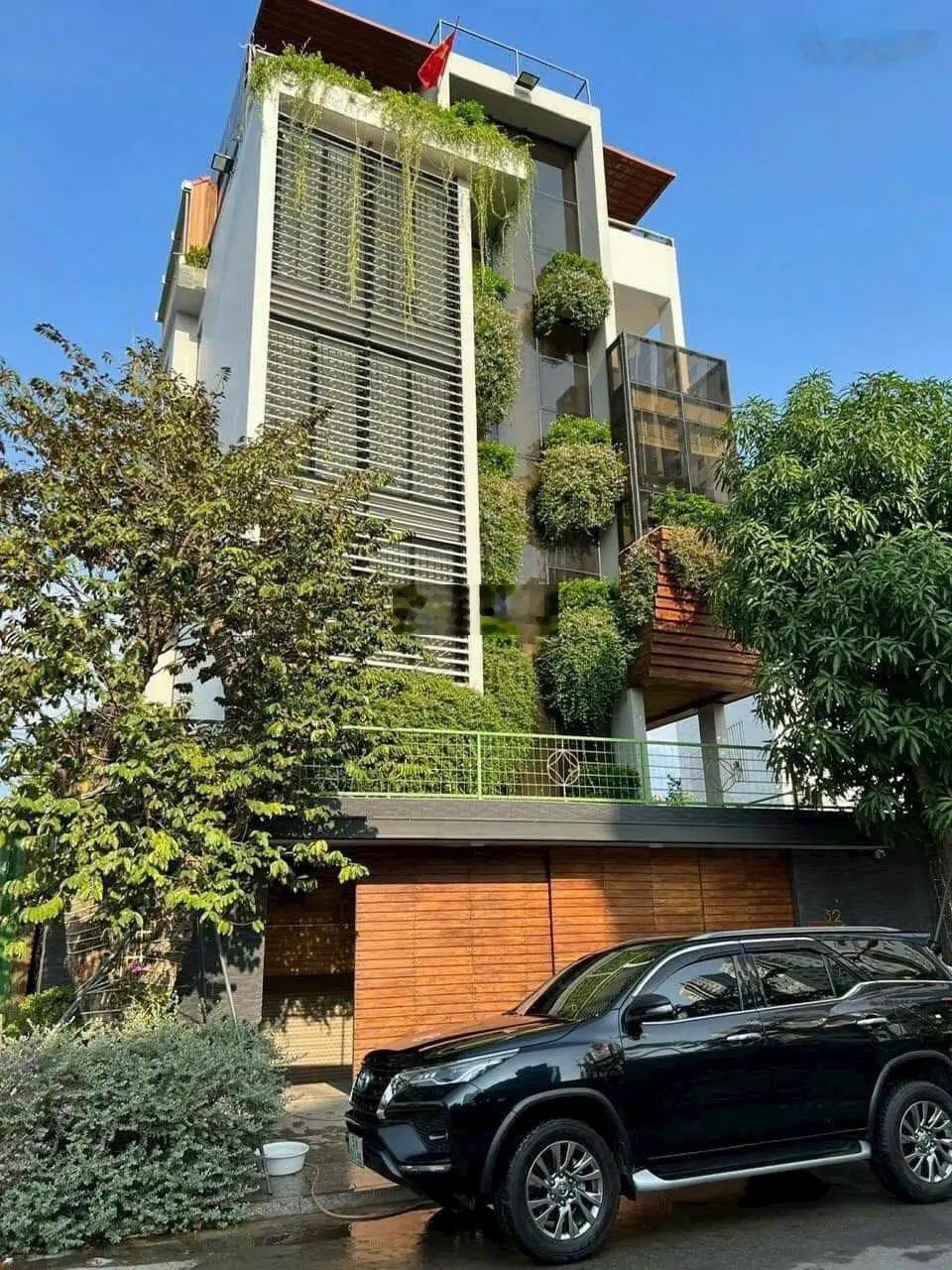 Bán biệt thự khu phú mỹ gần belleza q7-12x21m ( nở hậu )4l+ thang máy ,hồ bơi-ntcc-giá : 42 tỷ .